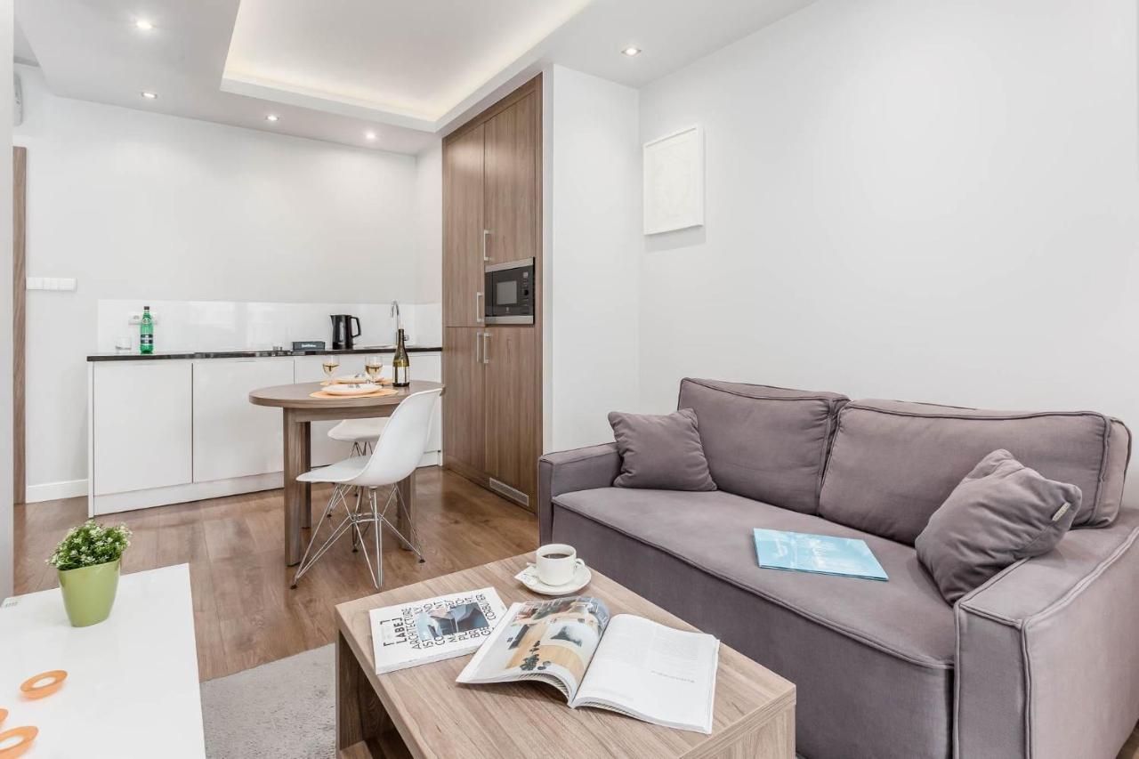 Rent Like Home - Oxygen Wronia 45 II Varsavia Esterno foto